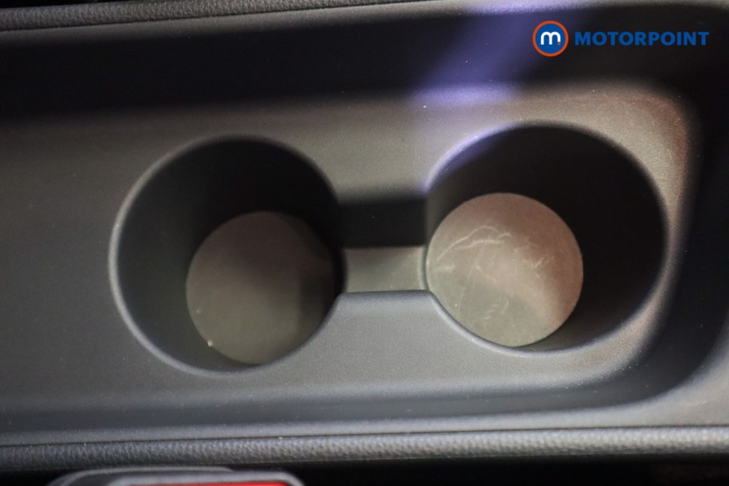 Toyota Yaris Design Automatic Petrol-Electric Hybrid Hatchback - Stock Number (1581768) - 22nd supplementary image