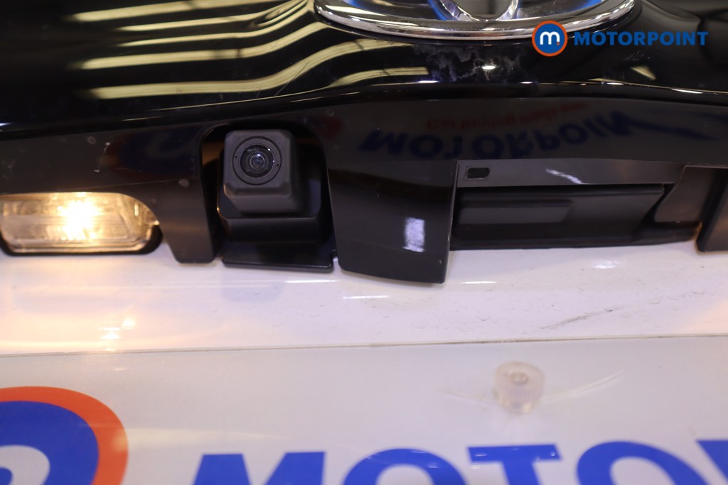 Toyota Yaris Design Automatic Petrol-Electric Hybrid Hatchback - Stock Number (1581768) - 27th supplementary image