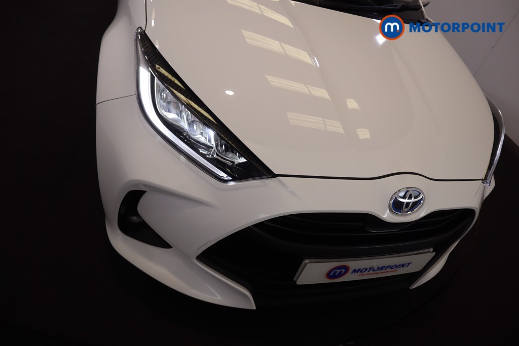Toyota Yaris Design Automatic Petrol-Electric Hybrid Hatchback - Stock Number (1581768) - 31st supplementary image