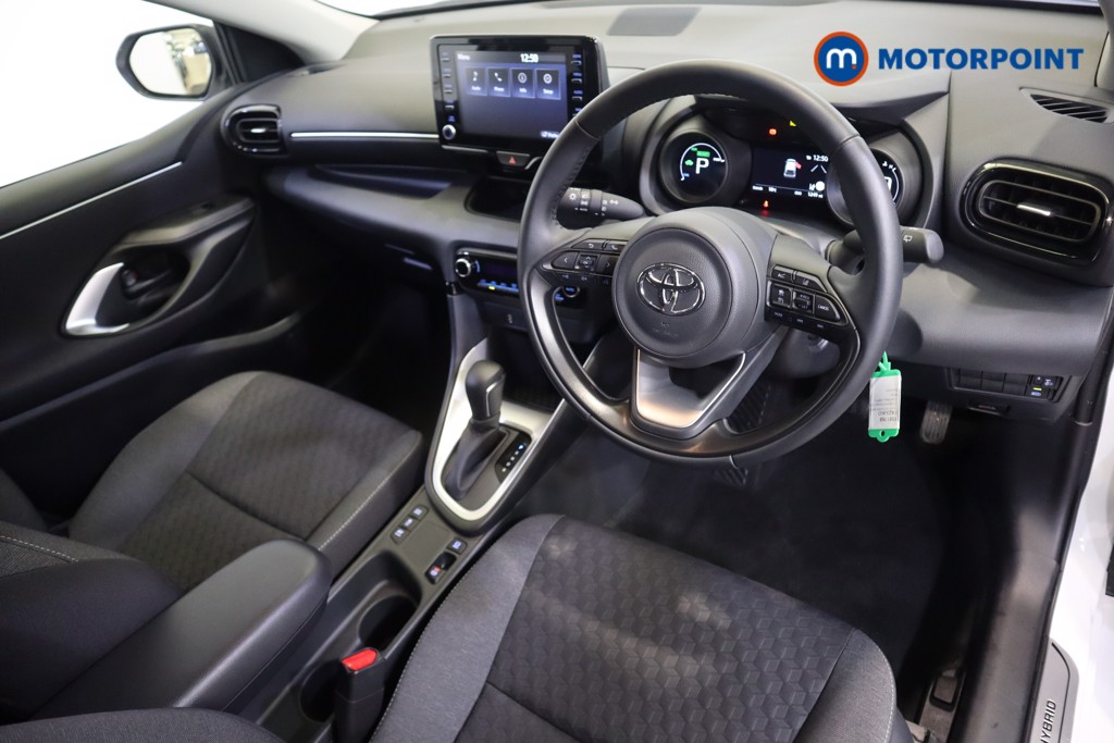 Toyota Yaris Design Automatic Petrol-Electric Hybrid Hatchback - Stock Number (1581768) - 1st supplementary image