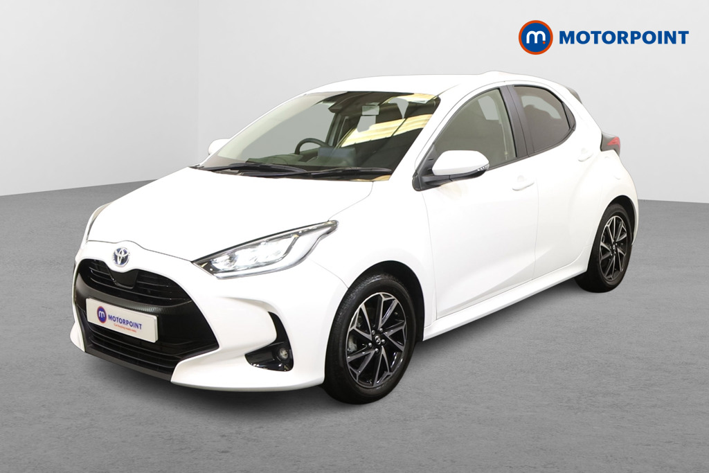 Toyota Yaris Design Automatic Petrol-Electric Hybrid Hatchback - Stock Number (1581768) - Passenger side front corner