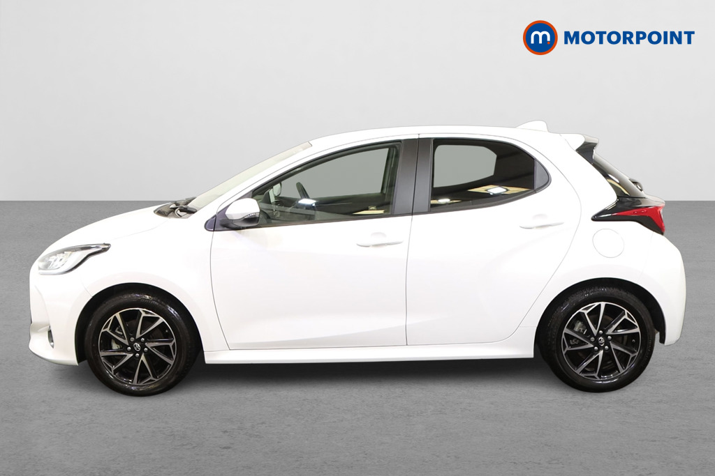 Toyota Yaris Design Automatic Petrol-Electric Hybrid Hatchback - Stock Number (1581768) - Passenger side
