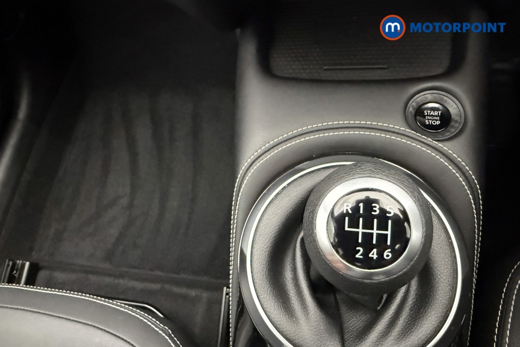 Nissan Juke Tekna Manual Petrol SUV - Stock Number (1581965) - 11th supplementary image