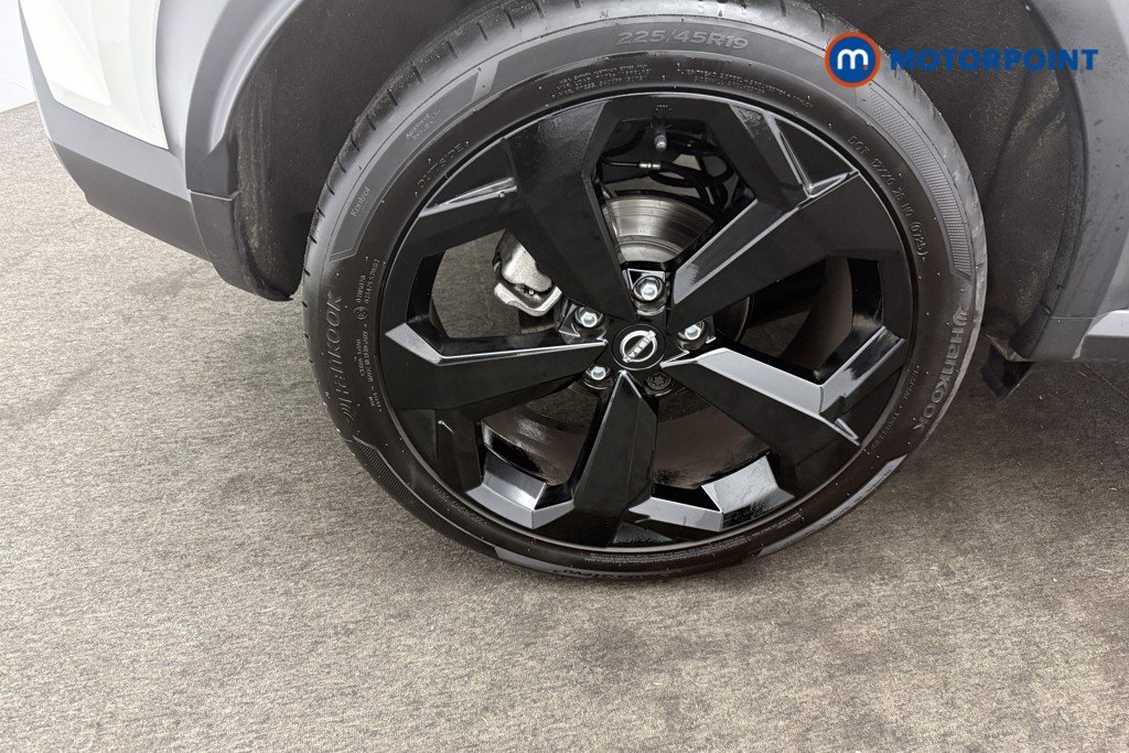 Nissan Juke Tekna Manual Petrol SUV - Stock Number (1581965) - 19th supplementary image