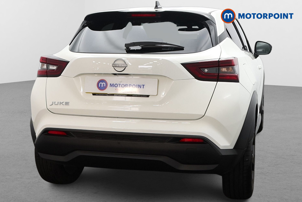 Nissan Juke Tekna Manual Petrol SUV - Stock Number (1581965) - Drivers side rear corner