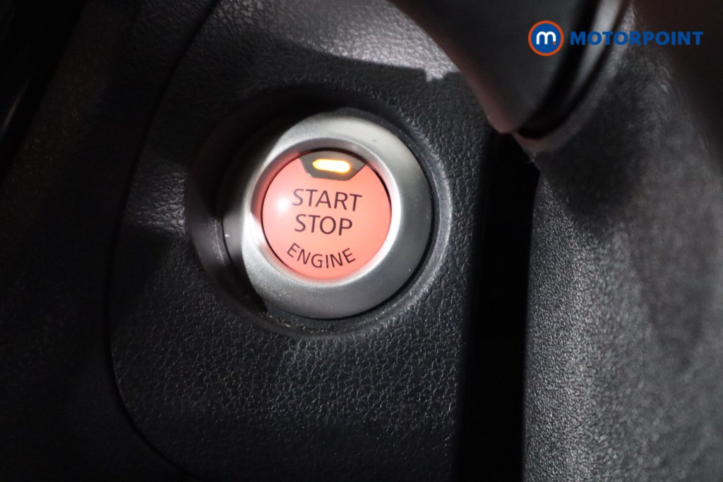 Nissan Juke Tekna Automatic Petrol SUV - Stock Number (1571606) - 13th supplementary image