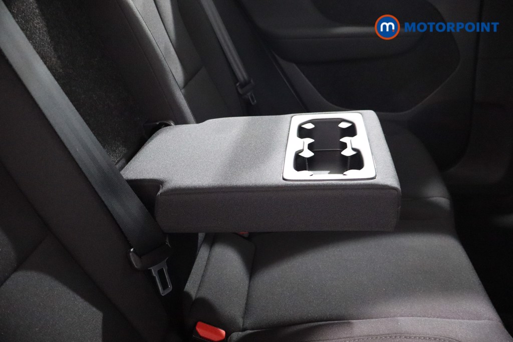 Volvo Xc40 Momentum Manual Petrol SUV - Stock Number (1575231) - 27th supplementary image