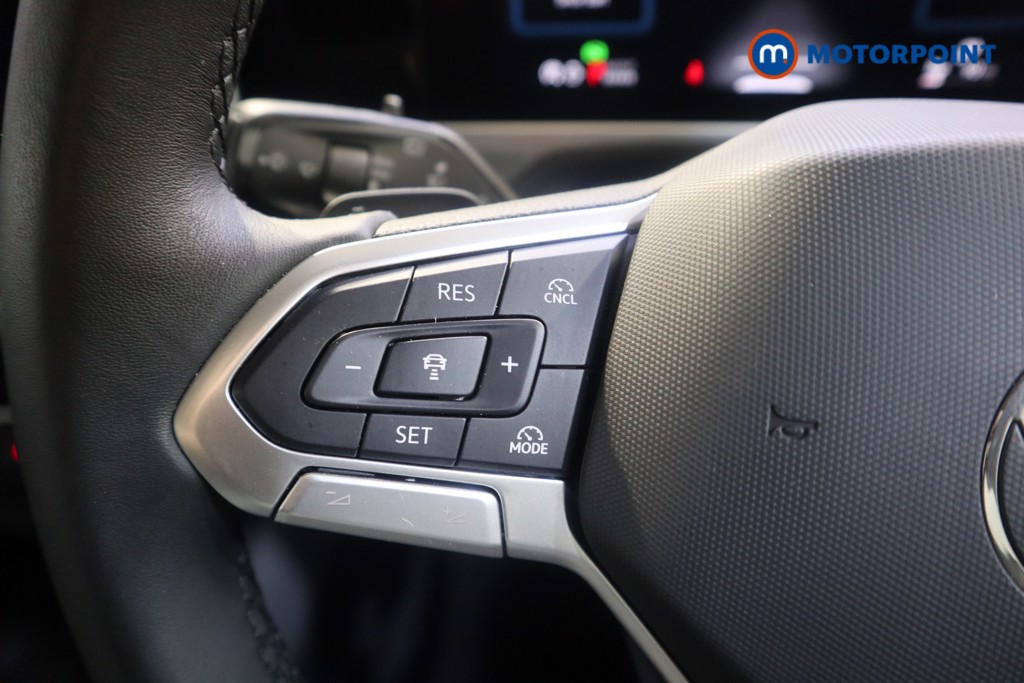 Volkswagen Passat Life Automatic Petrol Plug-In Hybrid Estate - Stock Number (1578083) - 3rd supplementary image