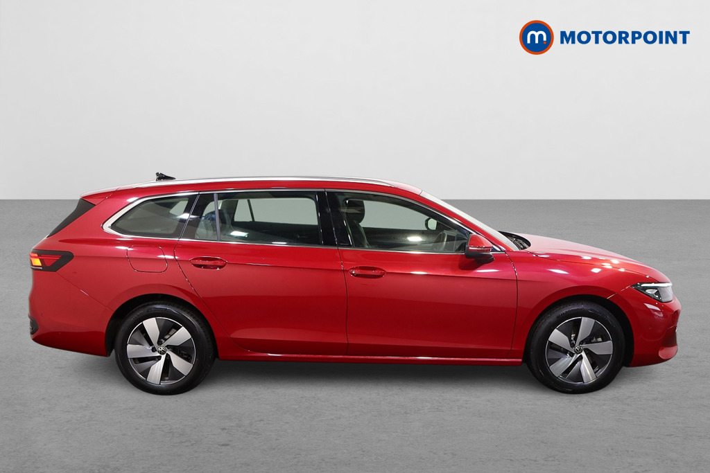 Volkswagen Passat Life Automatic Petrol Plug-In Hybrid Estate - Stock Number (1578083) - Drivers side