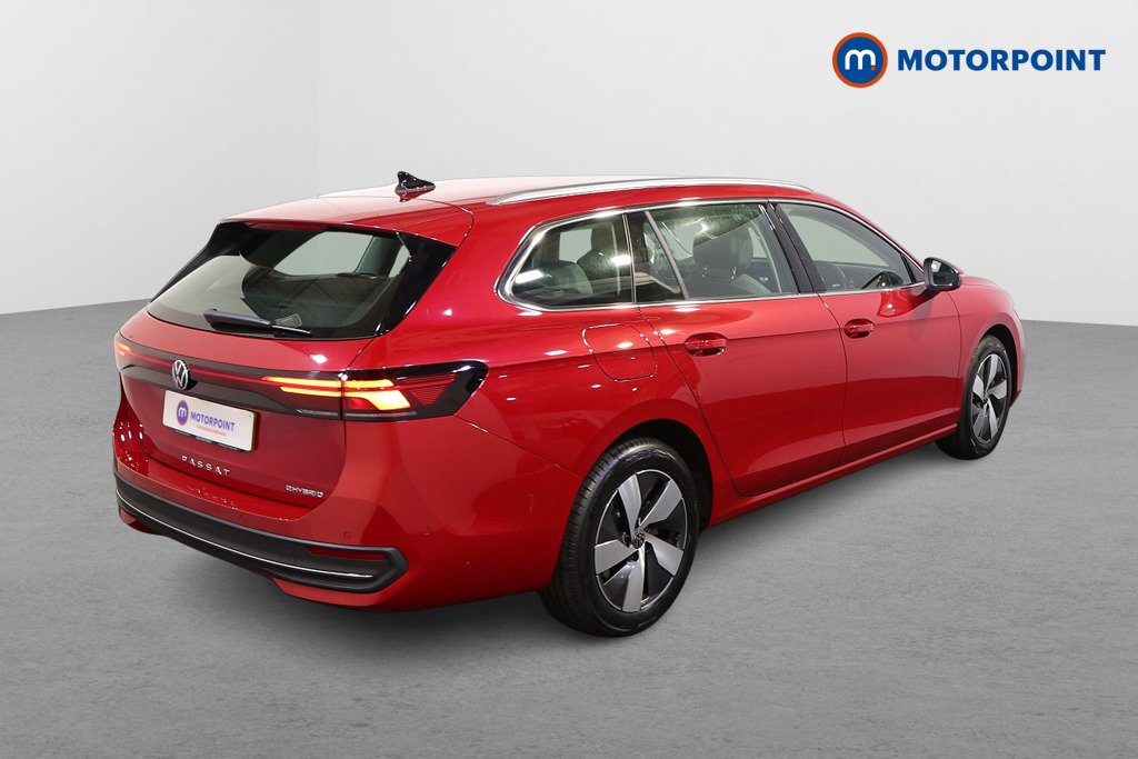 Volkswagen Passat Life Automatic Petrol Plug-In Hybrid Estate - Stock Number (1578083) - Drivers side rear corner
