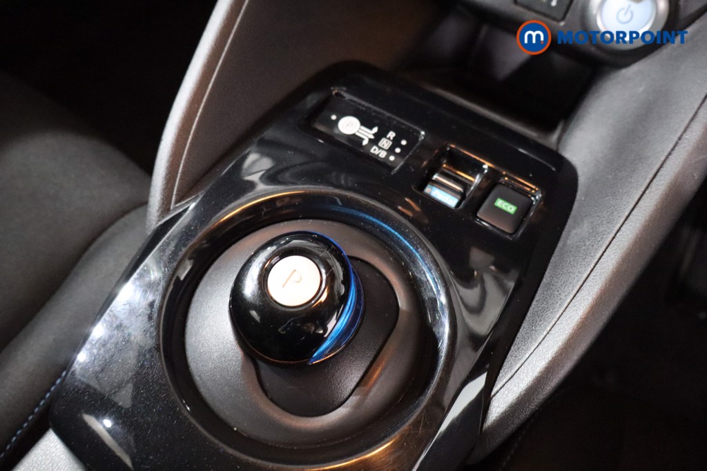 Nissan Leaf N-Connecta Automatic Electric Hatchback - Stock Number (1578424) - 14th supplementary image