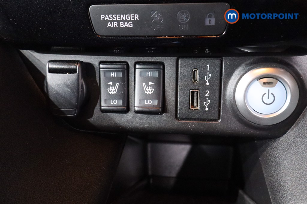 Nissan Leaf N-Connecta Automatic Electric Hatchback - Stock Number (1578424) - 15th supplementary image