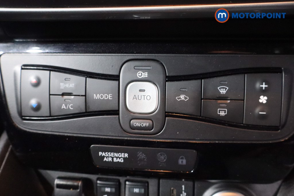 Nissan Leaf N-Connecta Automatic Electric Hatchback - Stock Number (1578424) - 20th supplementary image