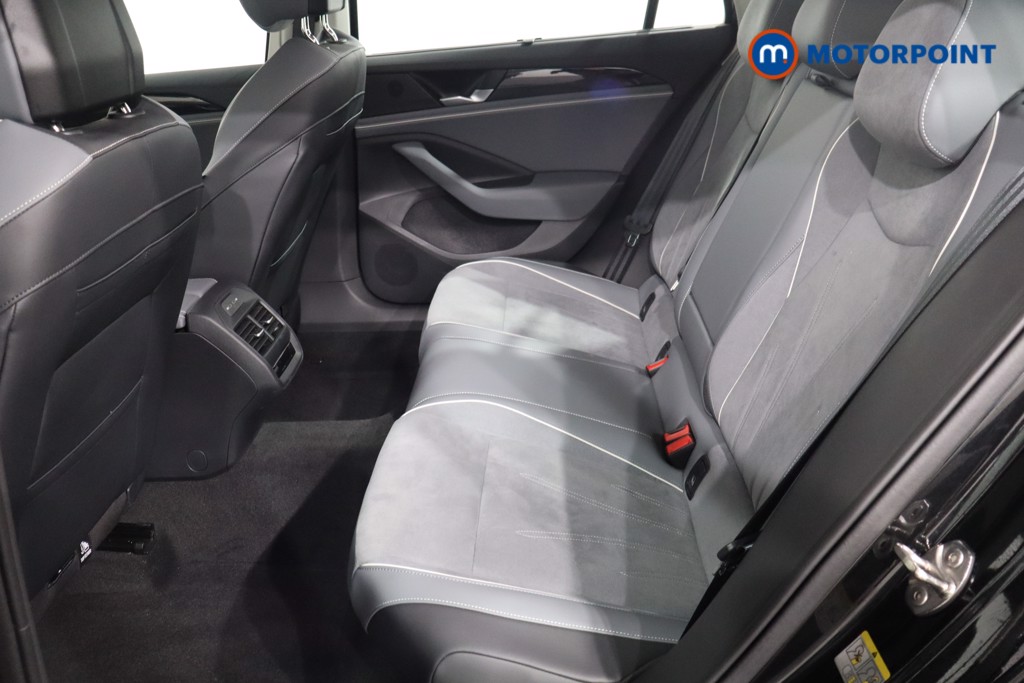 Volkswagen Passat Life Automatic Petrol Plug-In Hybrid Estate - Stock Number (1580118) - 5th supplementary image