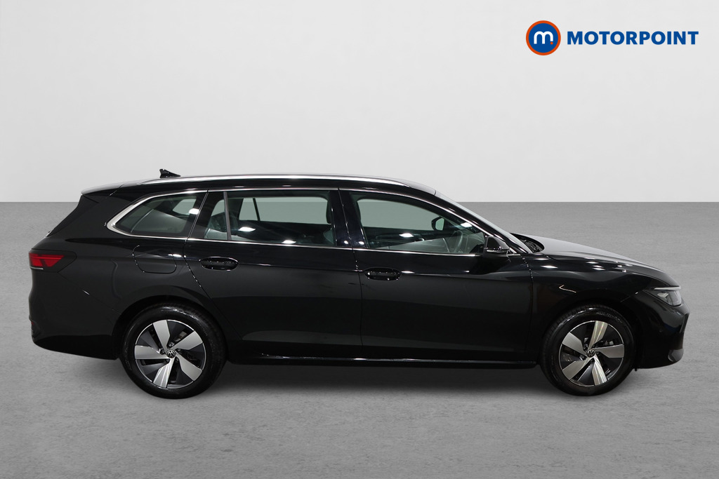 Volkswagen Passat Life Automatic Petrol Plug-In Hybrid Estate - Stock Number (1580118) - Drivers side