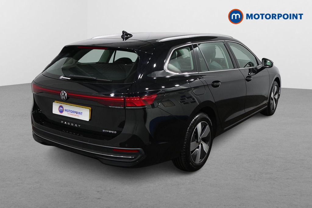 Volkswagen Passat Life Automatic Petrol Plug-In Hybrid Estate - Stock Number (1580118) - Drivers side rear corner