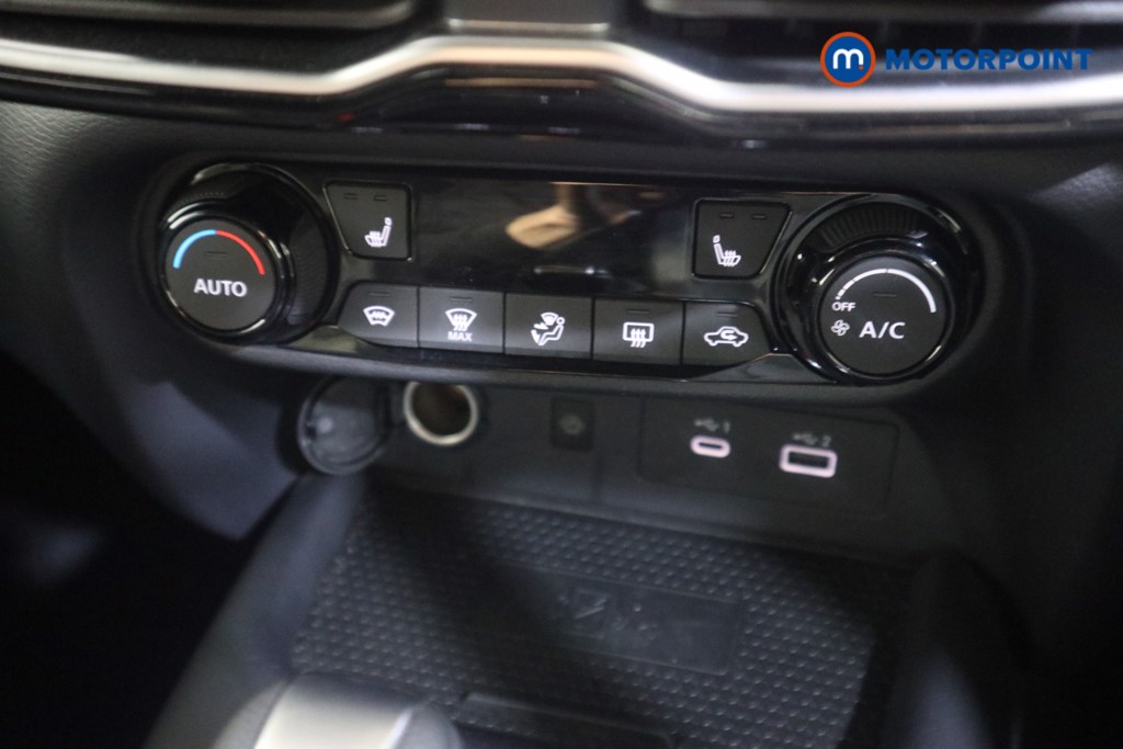 Nissan Juke Tekna Automatic Petrol-Electric Hybrid SUV - Stock Number (1581826) - 7th supplementary image