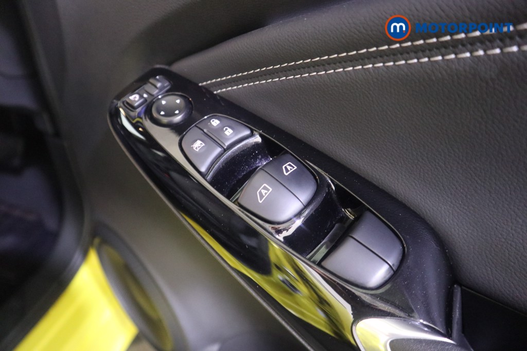 Nissan Juke Tekna Automatic Petrol-Electric Hybrid SUV - Stock Number (1581826) - 10th supplementary image