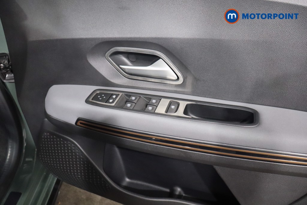 Dacia Jogger Extreme Automatic Petrol-Electric Hybrid People Carrier - Stock Number (1582082) - 22nd supplementary image