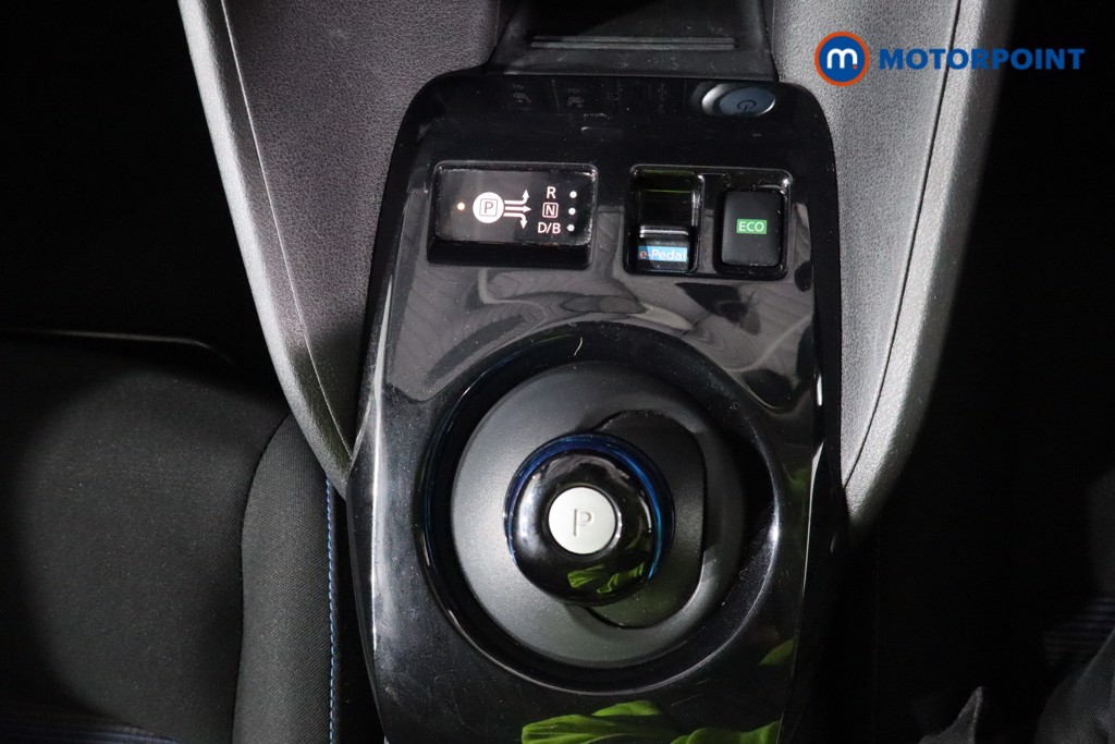 Nissan Leaf N-Connecta Automatic Electric Hatchback - Stock Number (1573423) - 19th supplementary image