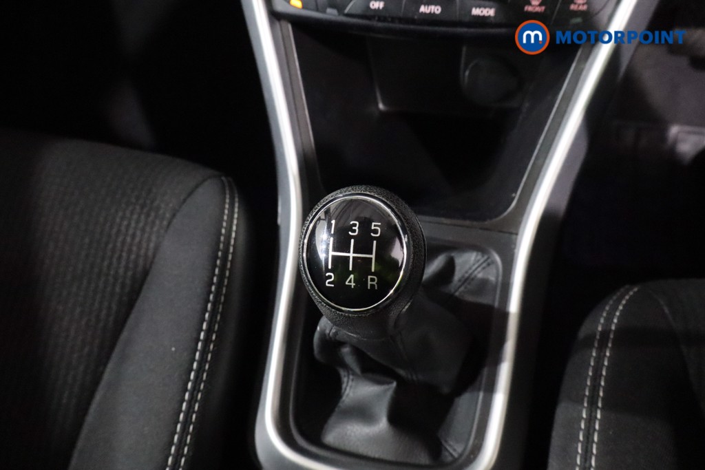 Suzuki Sx4 S-Cross Sz-T Manual Petrol SUV - Stock Number (1576051) - 18th supplementary image