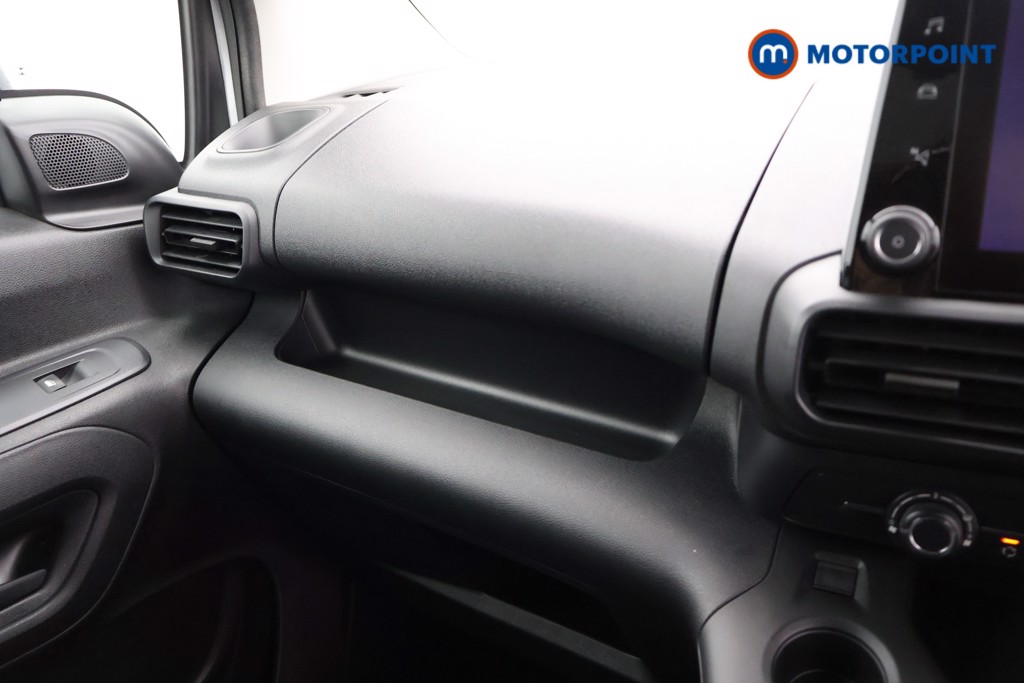 Vauxhall Combo Cargo Prime Automatic Electric Panel Van - Stock Number (1579597) - 6th supplementary image