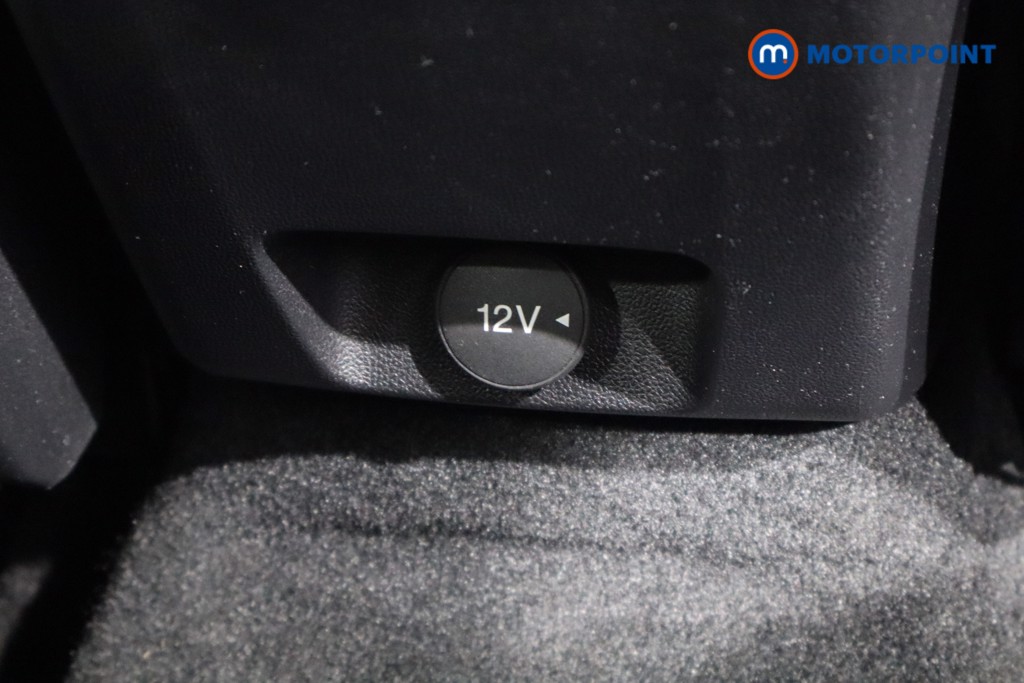 Ford Focus St-Line X Manual Petrol Hatchback - Stock Number (1580512) - 13th supplementary image