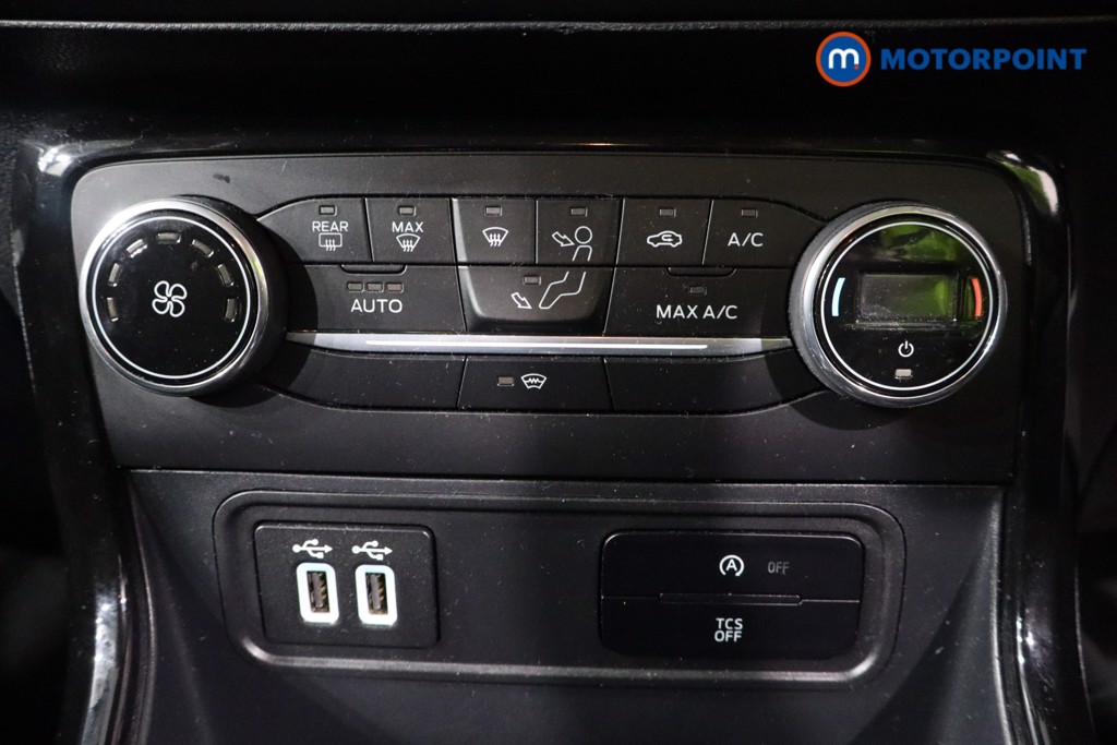 Ford Ecosport Titanium Manual Petrol SUV - Stock Number (1580863) - 16th supplementary image