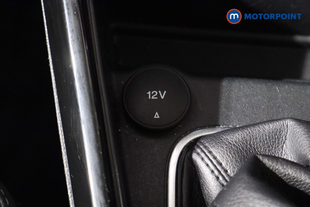 Ford Ecosport Titanium Manual Petrol SUV - Stock Number (1580863) - 17th supplementary image