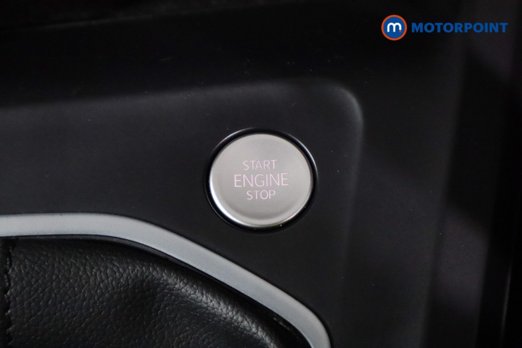 Volkswagen Golf Life Manual Petrol Hatchback - Stock Number (1580935) - 15th supplementary image