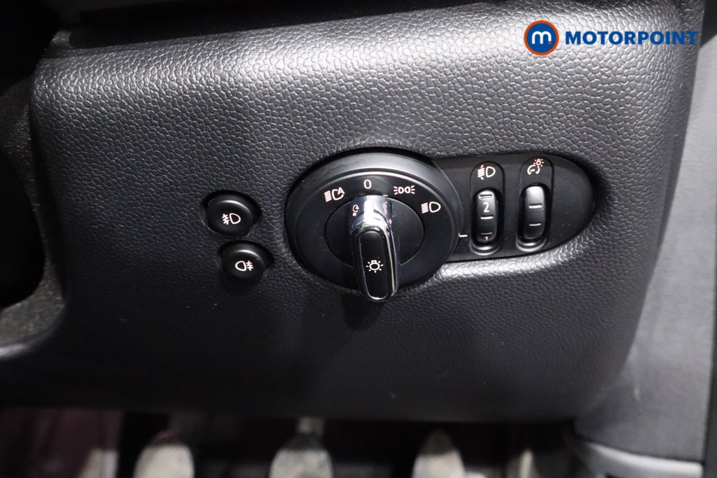 Mini Convertible Cooper Exclusive Manual Petrol Convertible - Stock Number (1580954) - 21st supplementary image