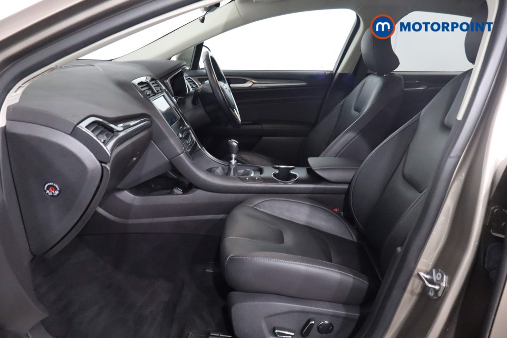 Ford Mondeo Titanium Edition Manual Diesel Hatchback - Stock Number (1581442) - 4th supplementary image