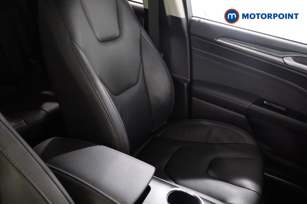 Ford Mondeo Titanium Edition Manual Diesel Hatchback - Stock Number (1581442) - 26th supplementary image