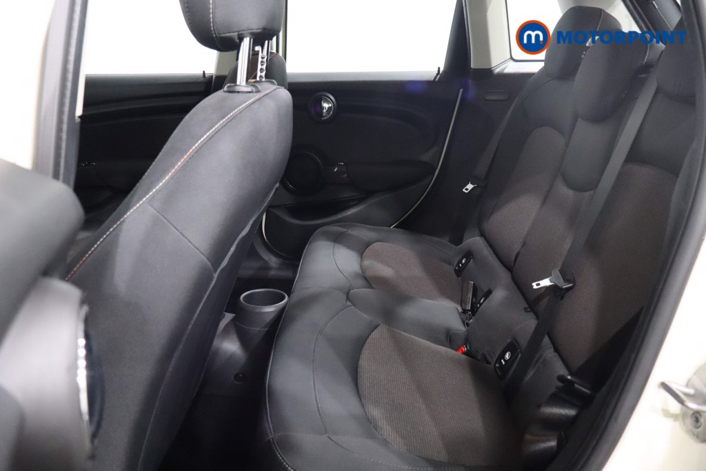 Mini Hatchback Cooper Classic Automatic Petrol Hatchback - Stock Number (1583042) - 5th supplementary image