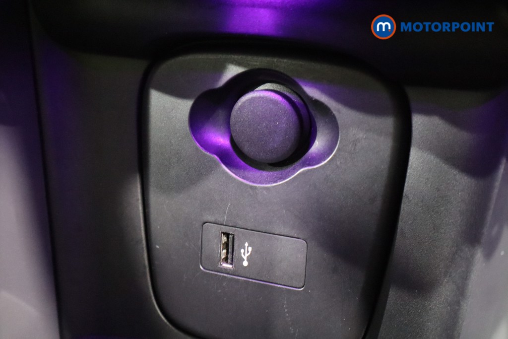 Mini Hatchback Cooper Classic Automatic Petrol Hatchback - Stock Number (1583042) - 17th supplementary image