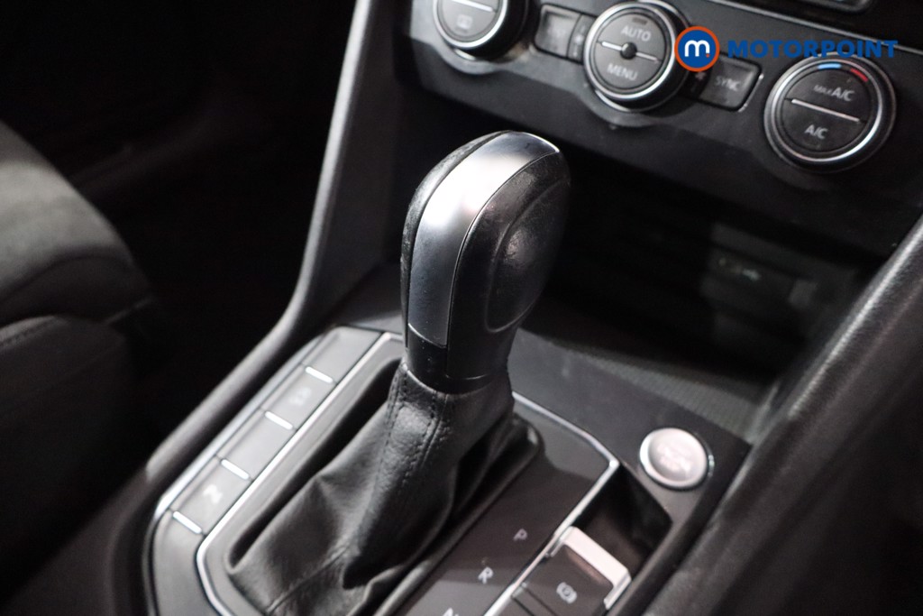 Volkswagen Tiguan Allspace SEL Automatic Petrol SUV - Stock Number (1553778) - 14th supplementary image