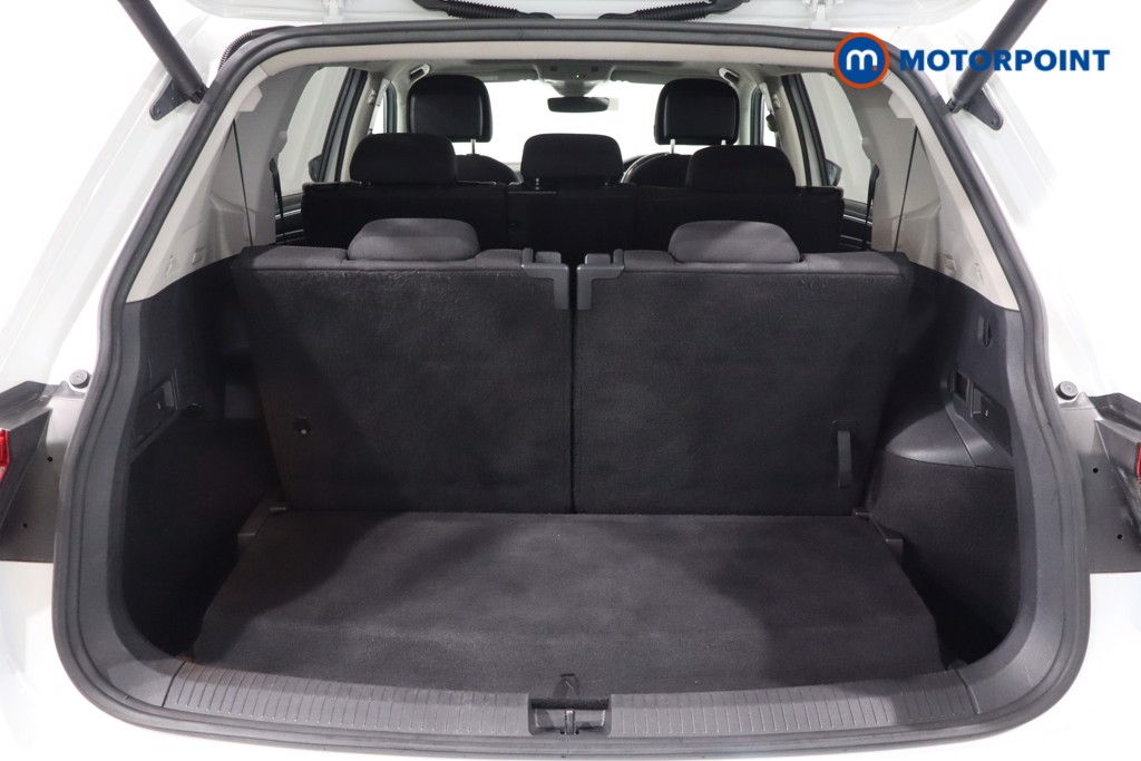 Volkswagen Tiguan Allspace SEL Automatic Petrol SUV - Stock Number (1553778) - 38th supplementary image