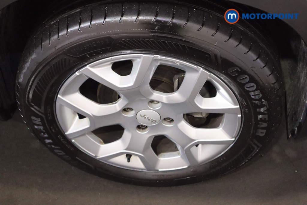 Jeep Avenger Altitude Manual Petrol SUV - Stock Number (1565152) - 10th supplementary image