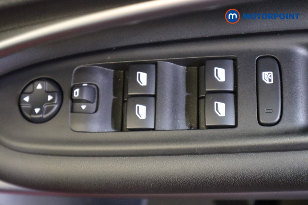 Jeep Avenger Altitude Manual Petrol SUV - Stock Number (1565152) - 14th supplementary image