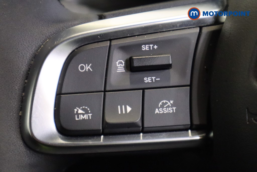 Jeep Avenger Altitude Manual Petrol SUV - Stock Number (1565152) - 16th supplementary image