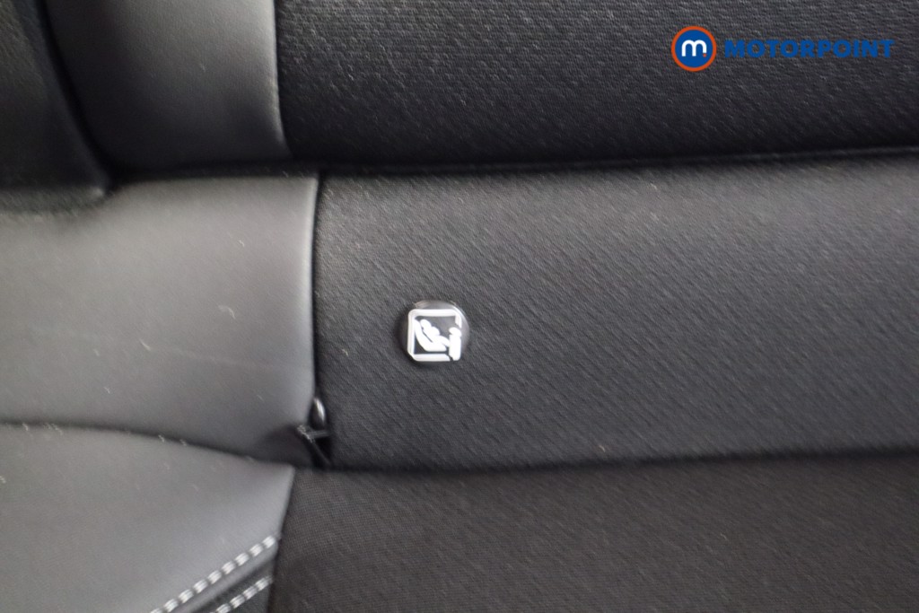 Jeep Avenger Altitude Manual Petrol SUV - Stock Number (1565152) - 26th supplementary image
