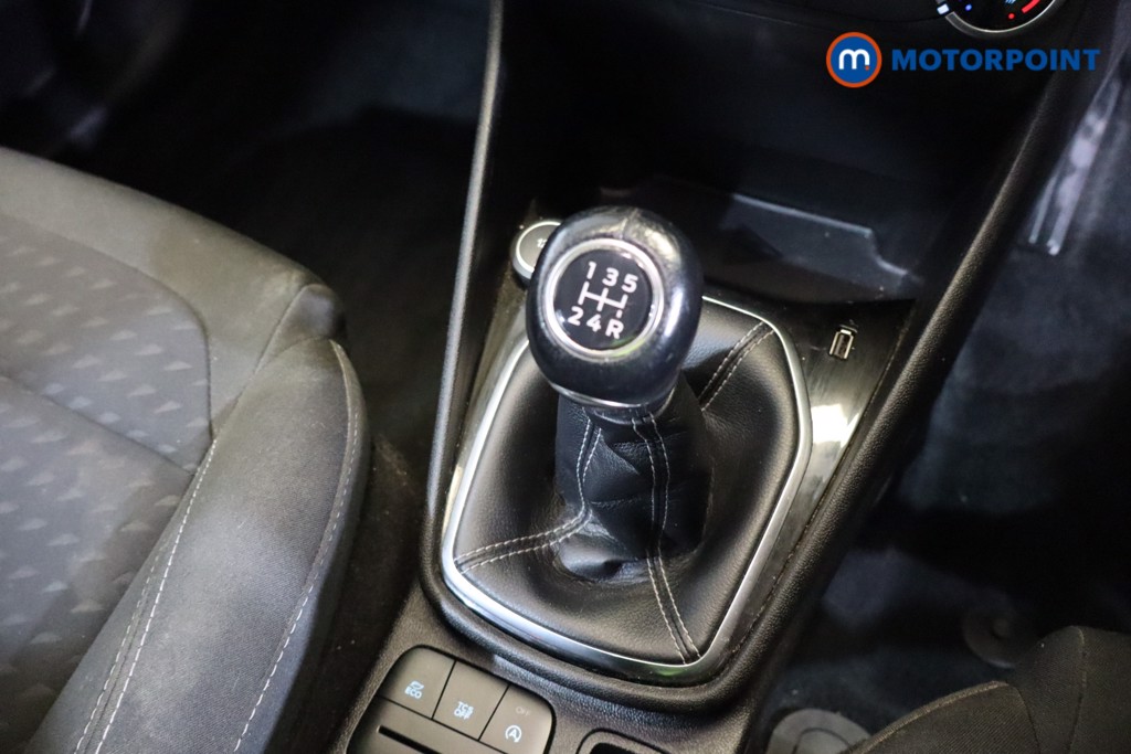 Ford Fiesta Zetec Manual Petrol Hatchback - Stock Number (1565739) - 11th supplementary image