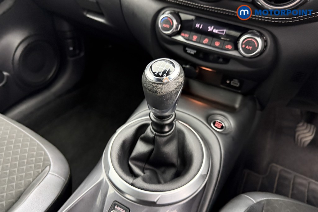 Nissan Juke N-Connecta Manual Petrol SUV - Stock Number (1566094) - 12th supplementary image