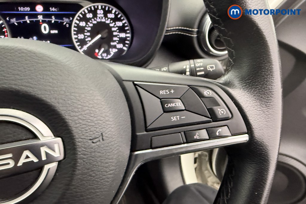 Nissan Juke N-Connecta Manual Petrol SUV - Stock Number (1566094) - 14th supplementary image