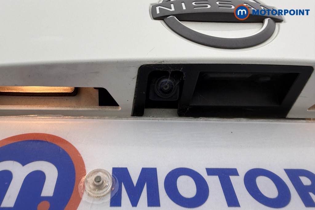 Nissan Juke N-Connecta Manual Petrol SUV - Stock Number (1566094) - 20th supplementary image