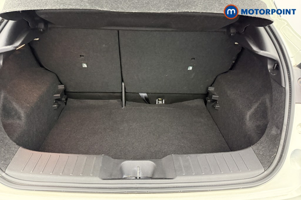Nissan Juke N-Connecta Manual Petrol SUV - Stock Number (1566094) - 21st supplementary image