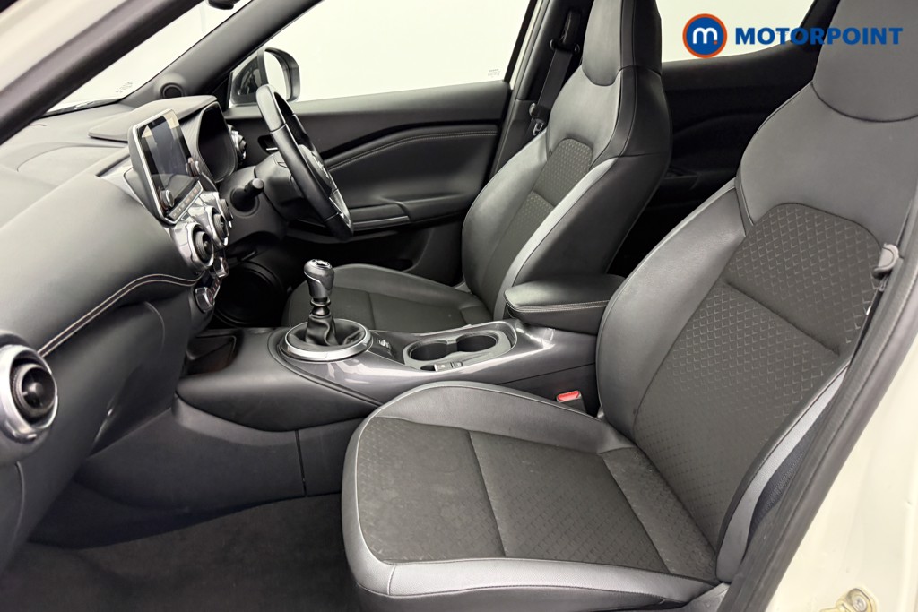 Nissan Juke N-Connecta Manual Petrol SUV - Stock Number (1566094) - 22nd supplementary image