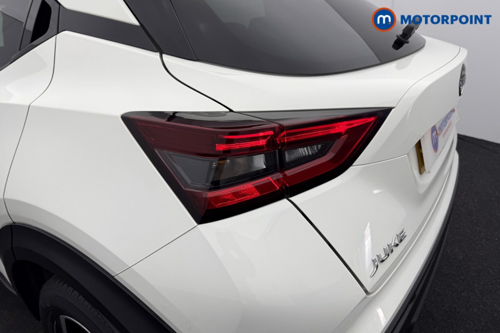 Nissan Juke N-Connecta Manual Petrol SUV - Stock Number (1566094) - 25th supplementary image
