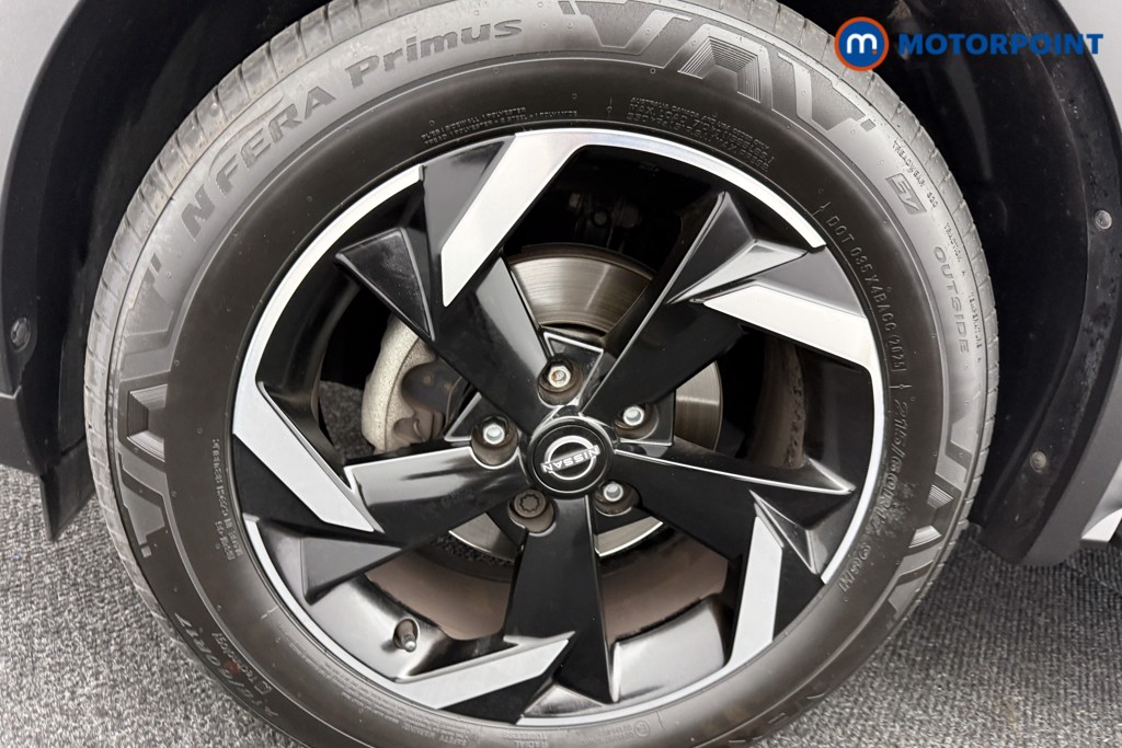 Nissan Juke N-Connecta Manual Petrol SUV - Stock Number (1566094) - 29th supplementary image
