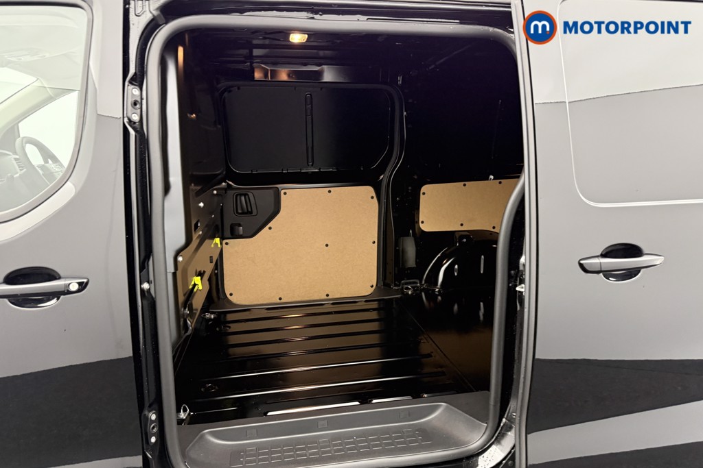 Vauxhall Vivaro PRO Manual Diesel Panel Van - Stock Number (1567159) - 18th supplementary image